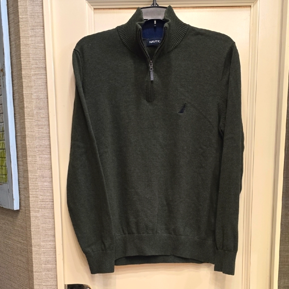 Nautica Men's Olive 1/4 Zip-Up Sweater. Medium.
